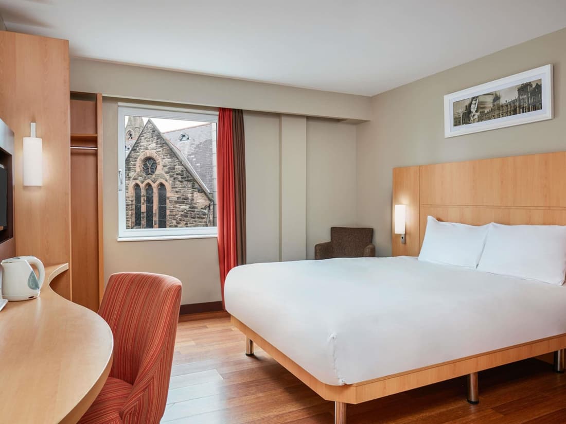 ibis Belfast Queens Quarter