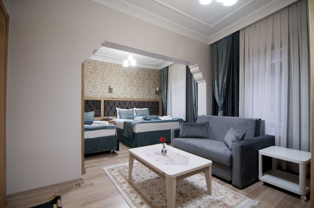 Blue Tuana Hotel