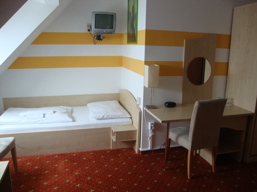 Lenas Donau Hotel