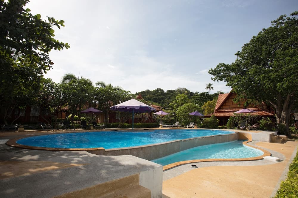 P. P. Erawan Palms Resort