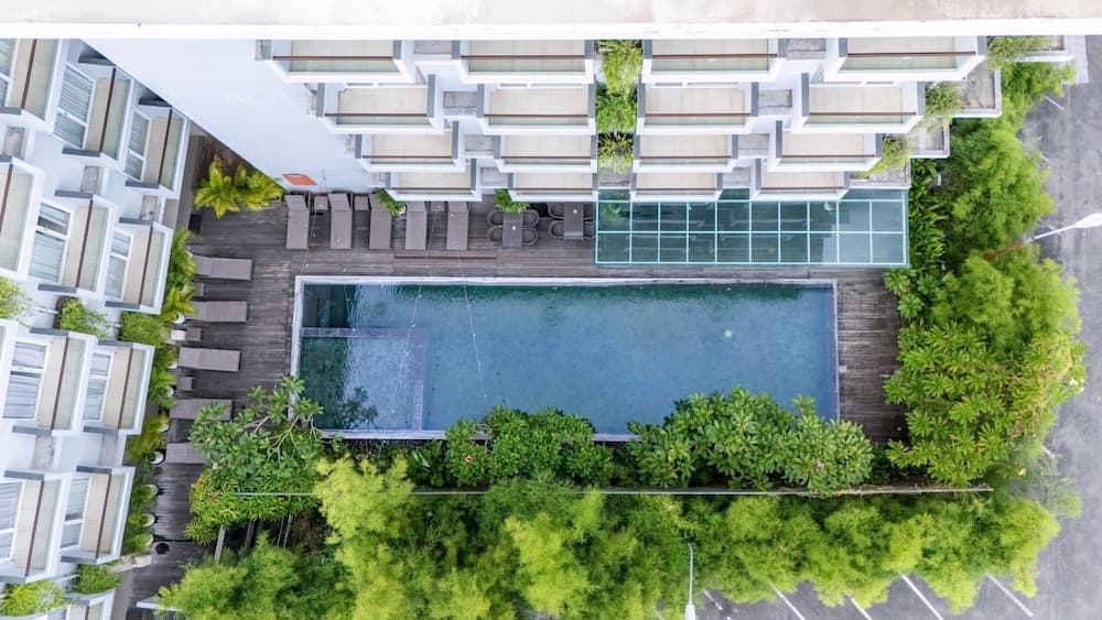 Kuta Galleria Hotel