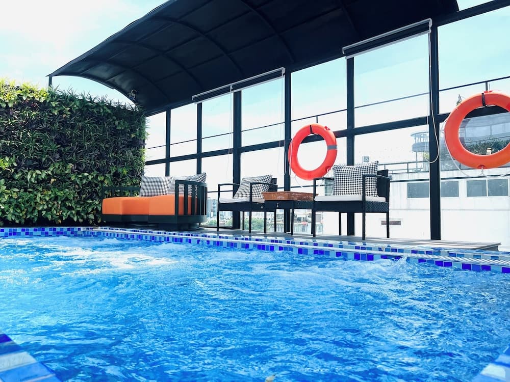 Shining Central Hotel & Spa