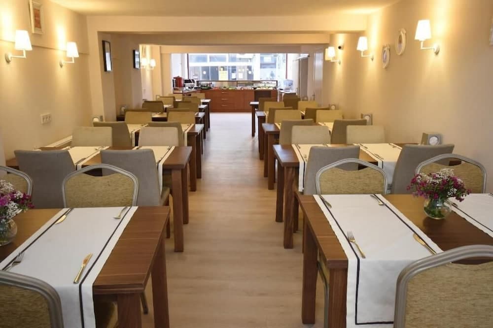 Parion House Hotel