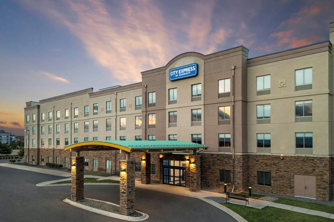 City Express by Marriott Denver Airport