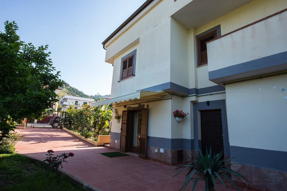 Villa Saturno