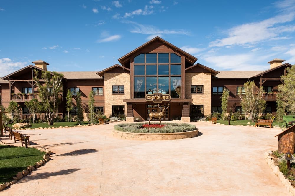 PortAventura Hotel Colorado - Includes unlimited access to PortAventura Park & 1 day access to Ferrari Land