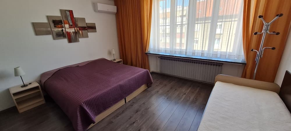 Rooms Lara