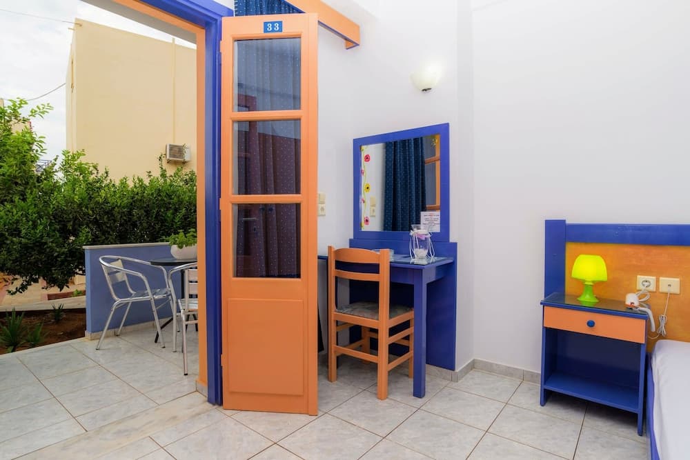 Eltina Apartments