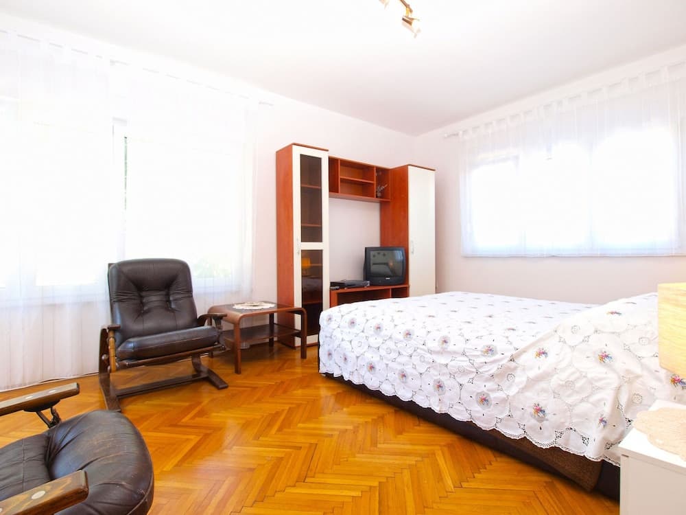 House 1201