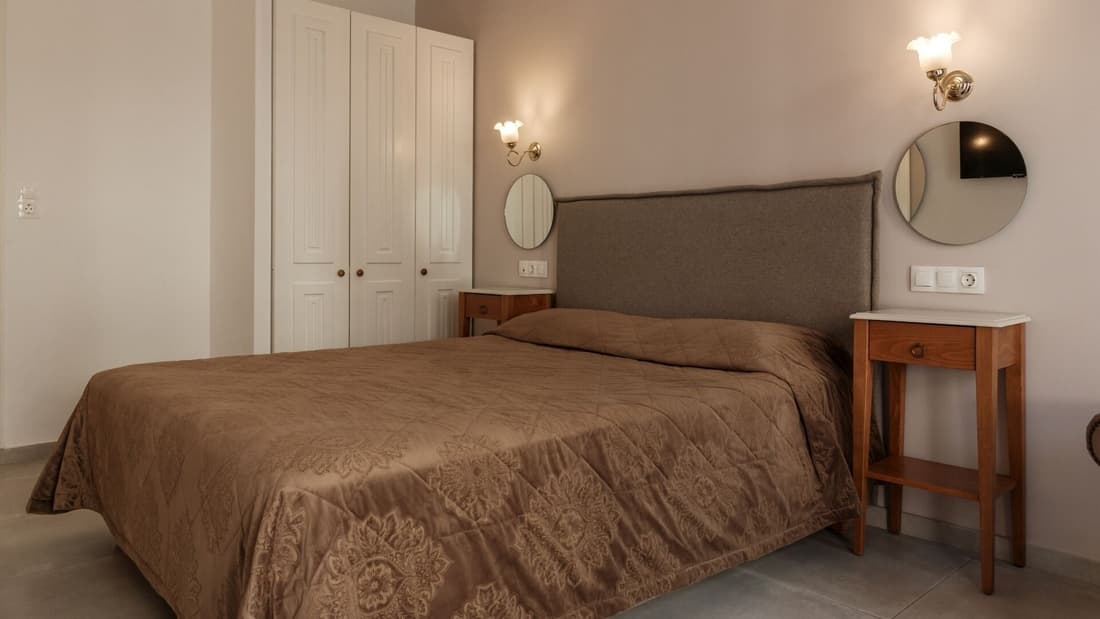 Nami Hotel & Suites
