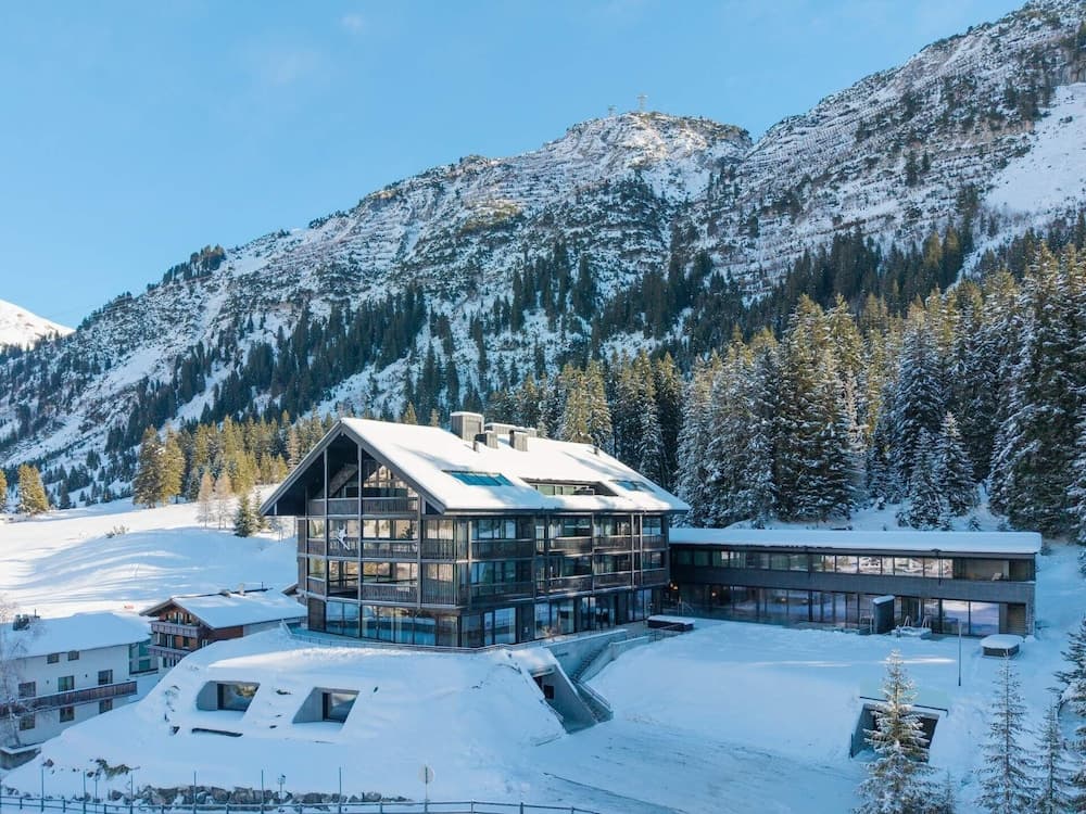 New Hotel Kristberg in Lech with Spa, outdoor pool and panoramic view