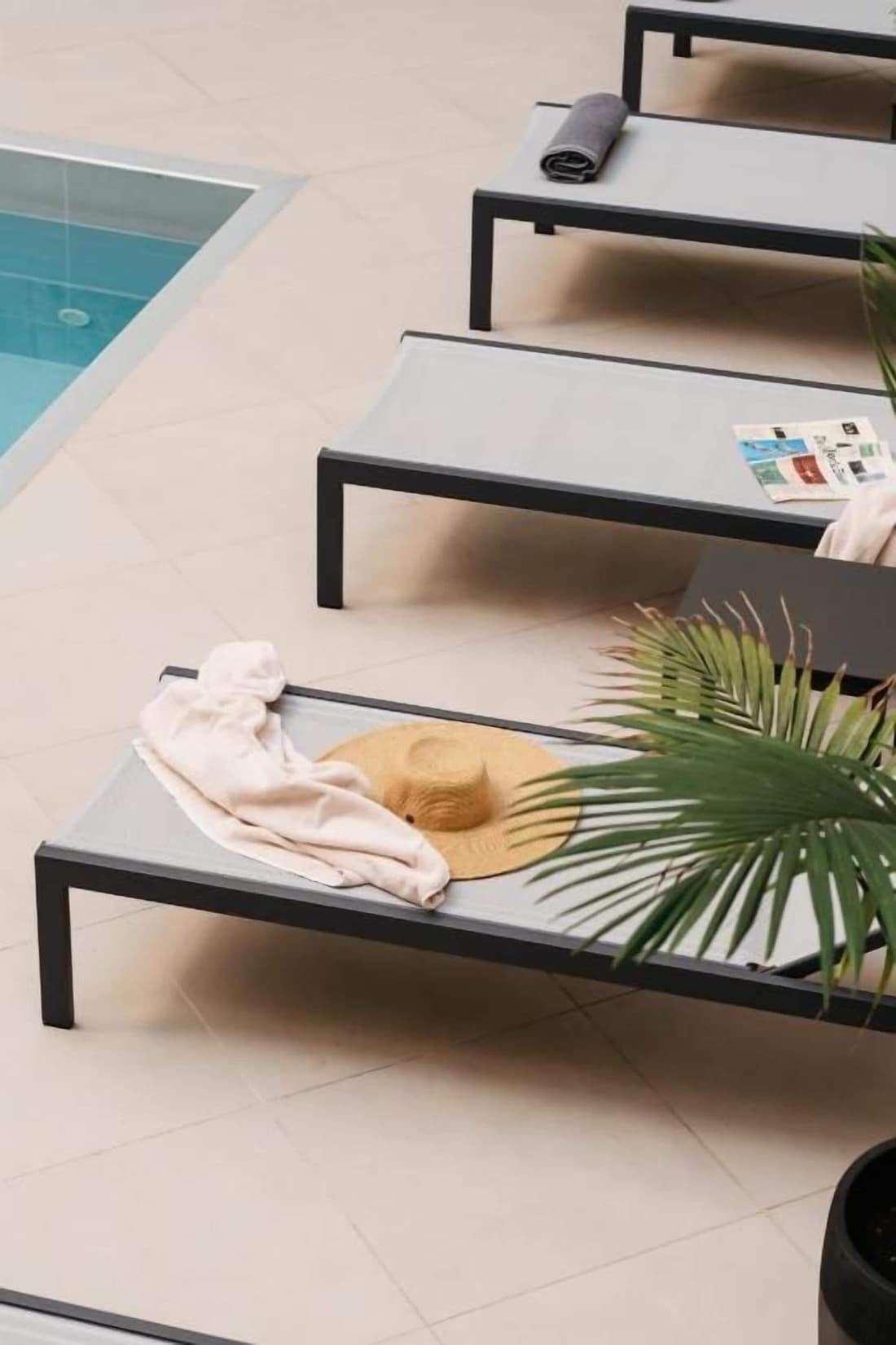 The City Hotel & Suites
