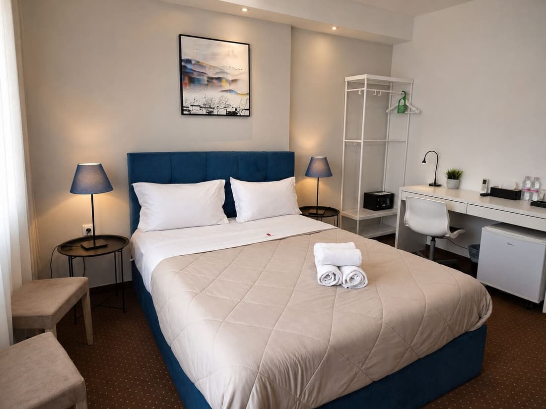 City Plaza Apartments & Rooms