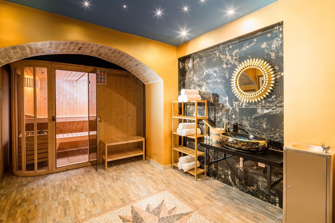 Best Western Plus Celebrity Suites