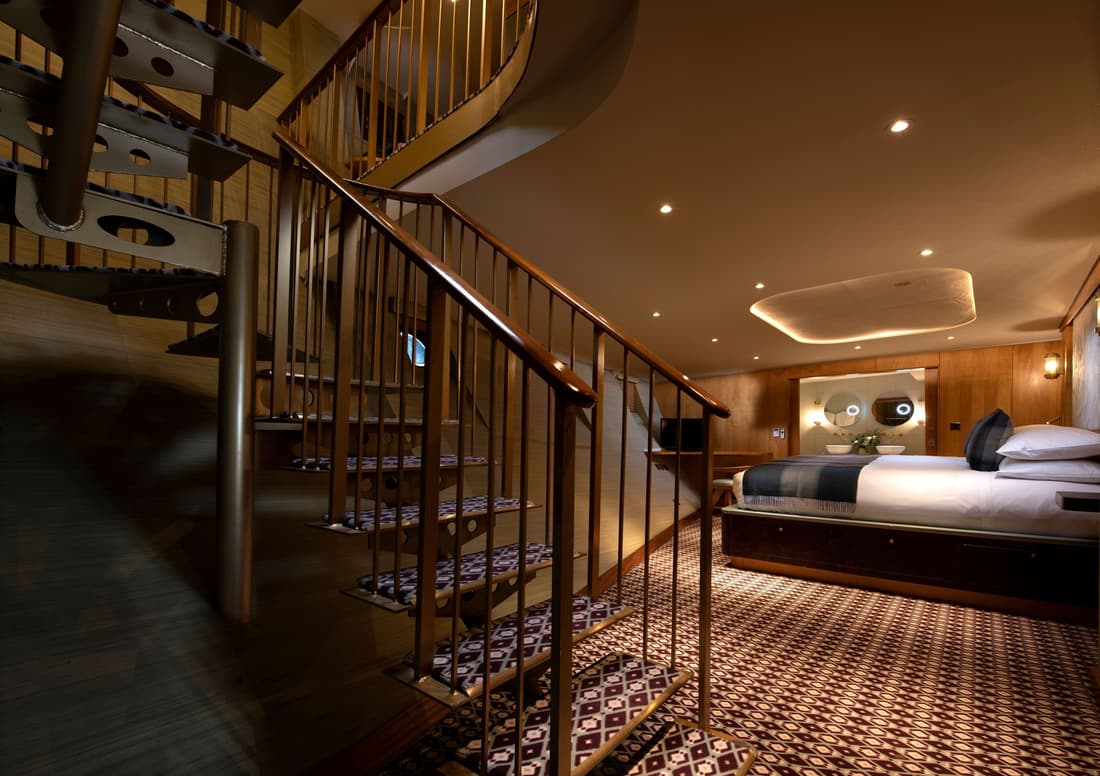 Fingal - A Luxury Floating Hotel
