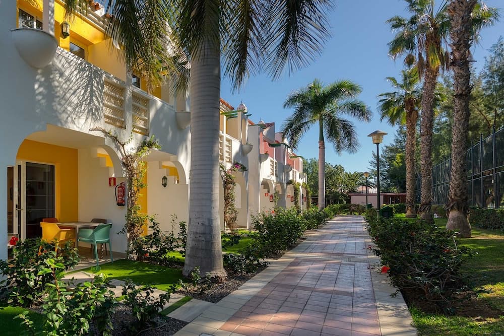 Bungalows Cordial Green Golf