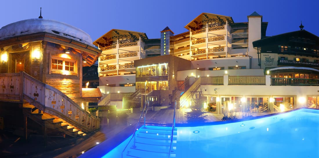 Hotel Alpine Palace