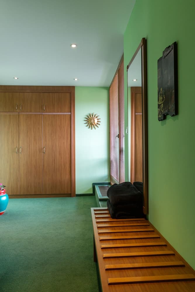 Max Inn Hotel