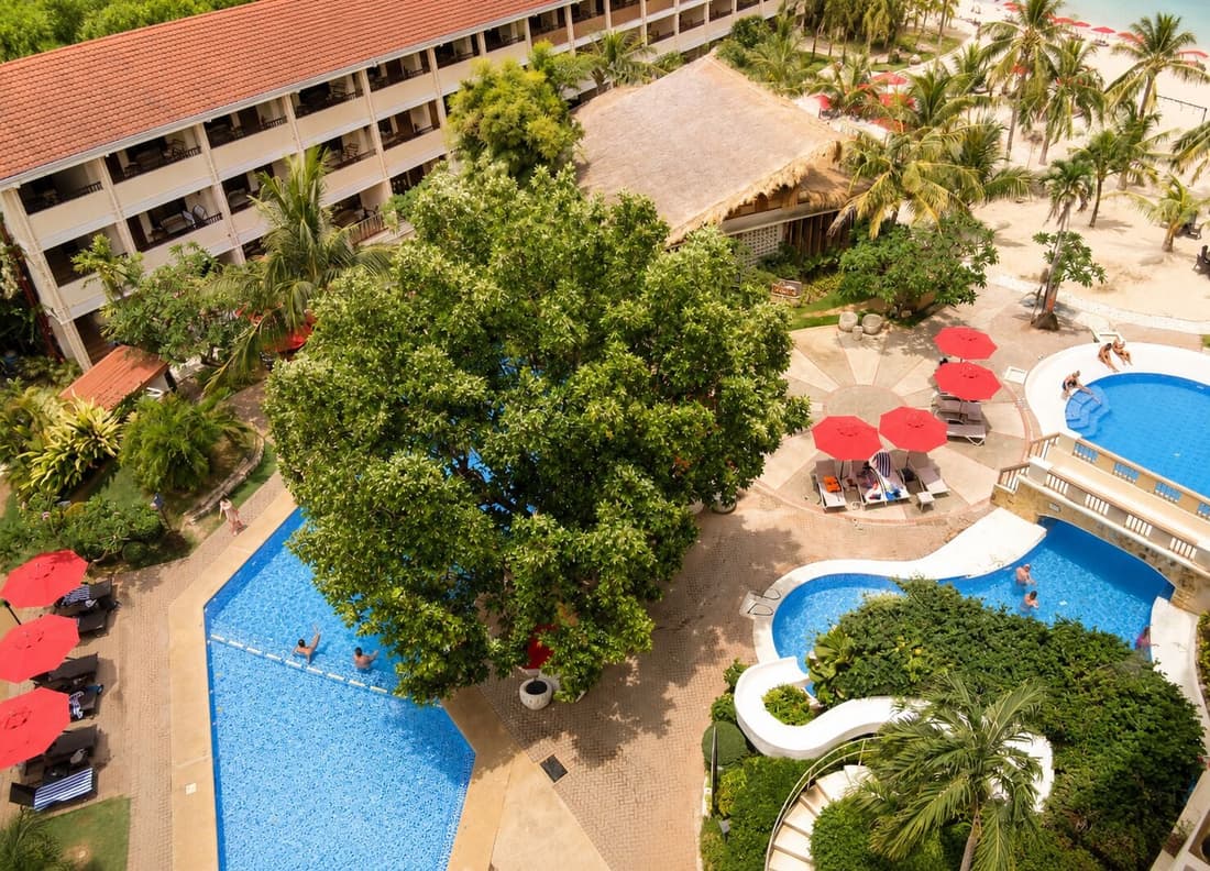 Costabella Tropical Beach Hotel