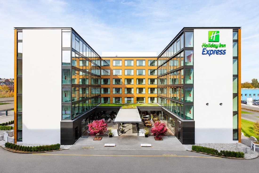 Holiday Inn Express Zurich Airport by IHG