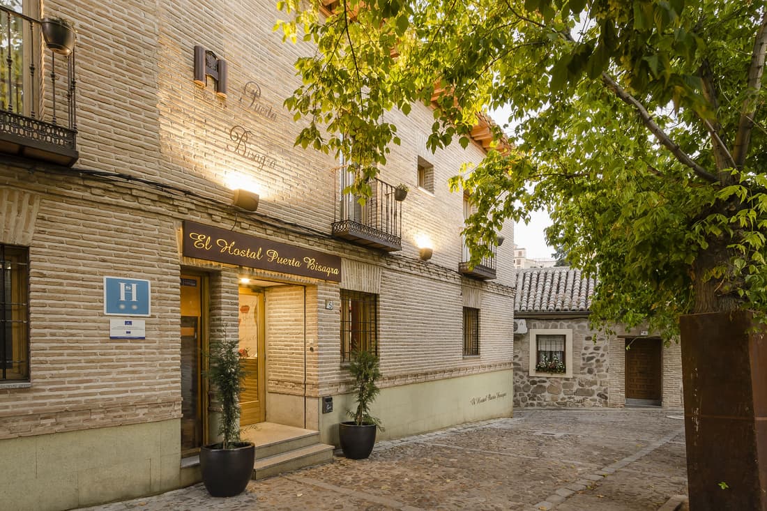 YIT Puerta Bisagra