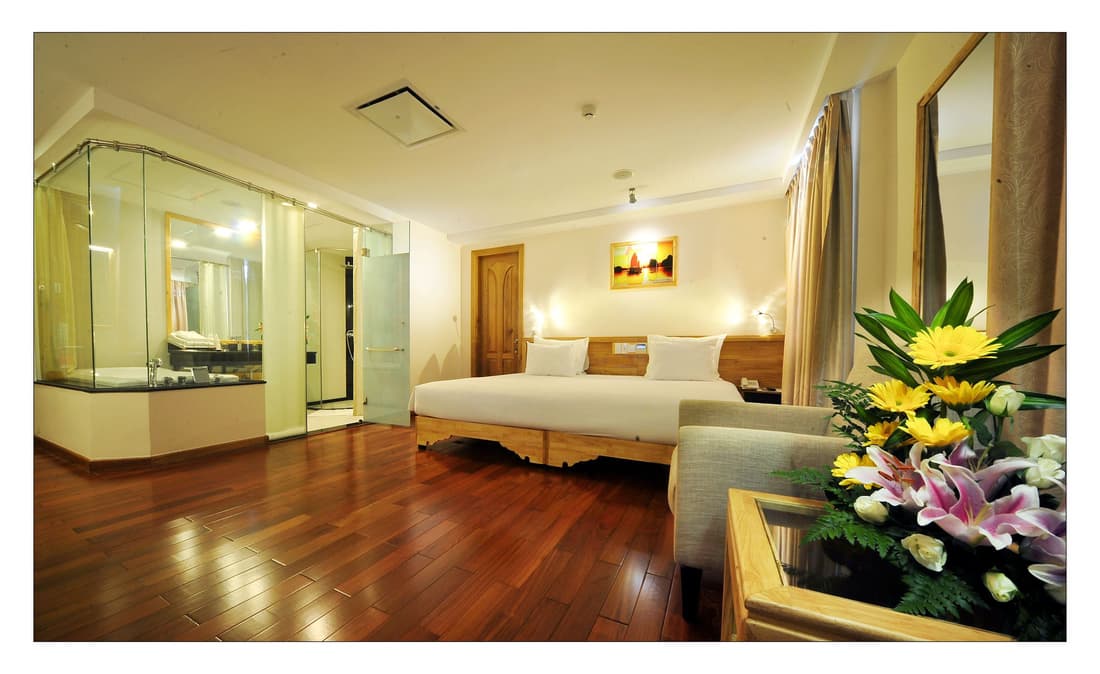 Romance Hotel