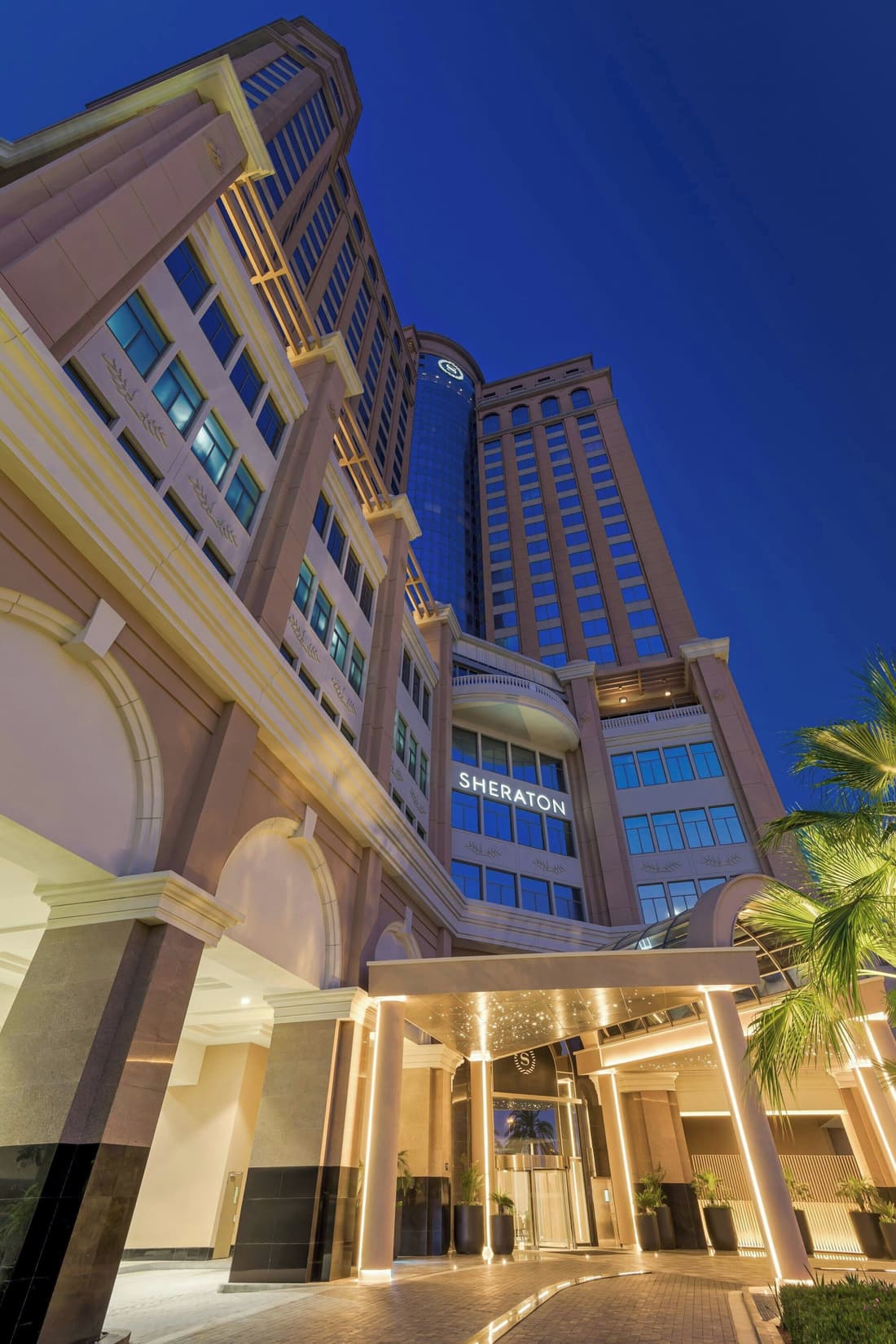 Sheraton Mall of the Emirates Hotel, Dubai