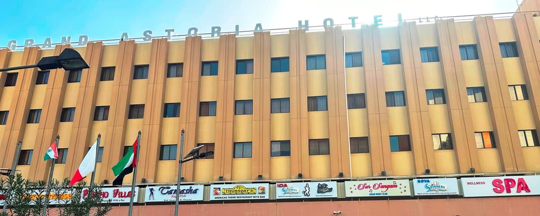 Grand Astoria Hotel