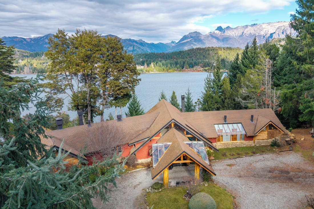 Peninsula Petit Hotel