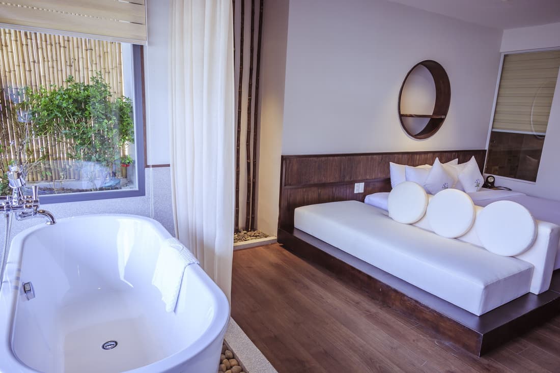 Cochin Zen Hotel