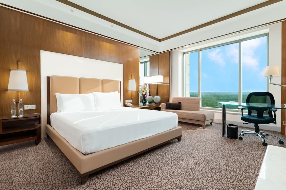 Crowne Plaza Hotel New Delhi Okhla by IHG