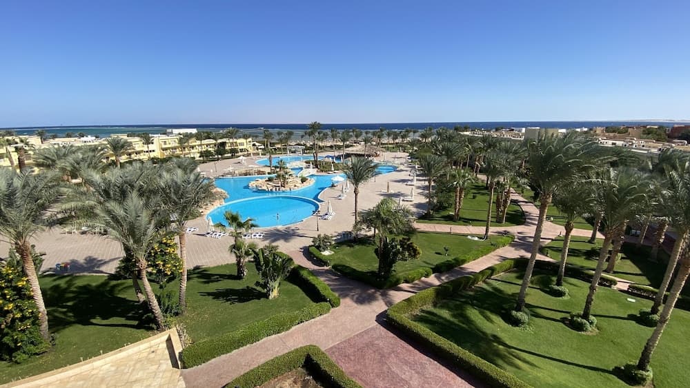 Amwaj Oyoun Resort & Casino