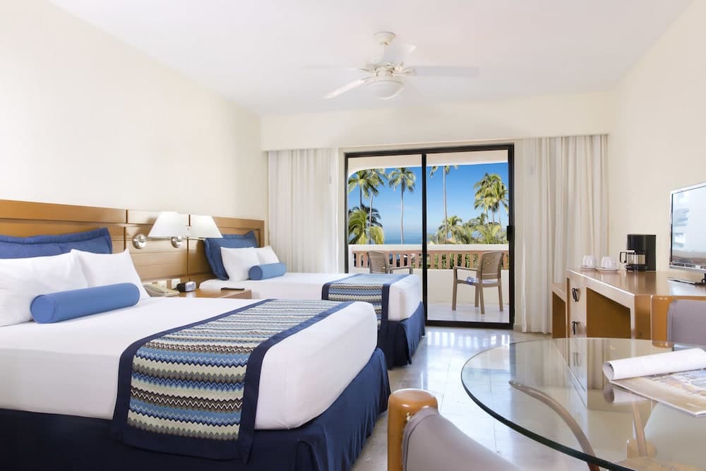 Plaza Pelicanos Grand Beach Resort - All Inclusive
