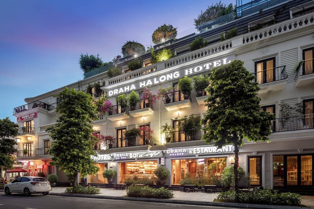 Draha Halong Hotel - Serenity, Charm and Nature - Preferred by Western Travelers