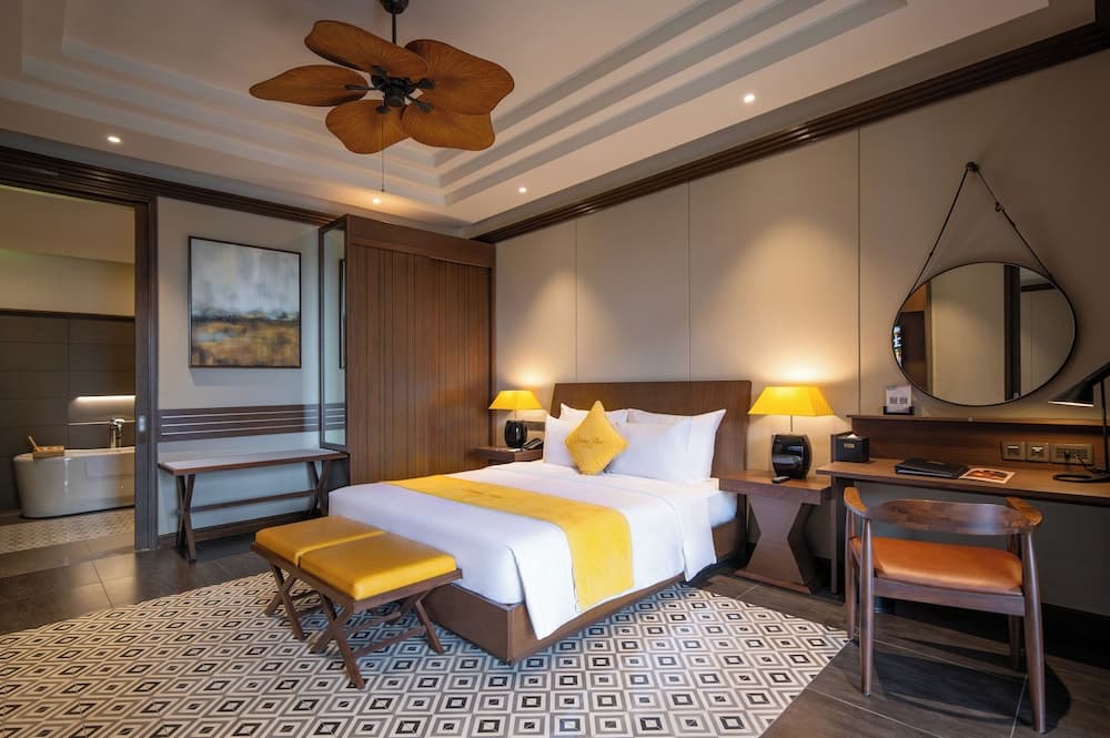 Senna Hue Hotel