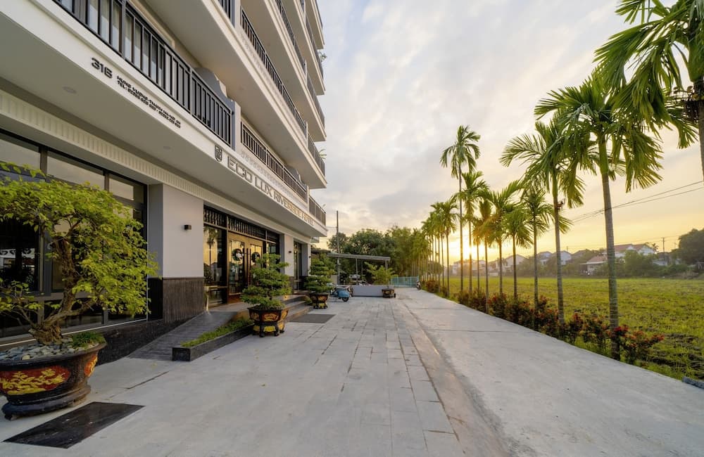 Eco Lux Riverside Hotel & Spa