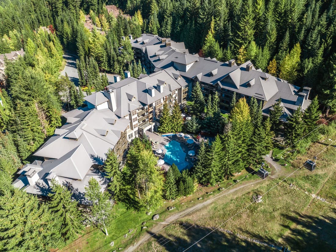 Blackcomb Springs Suites by CLIQUE