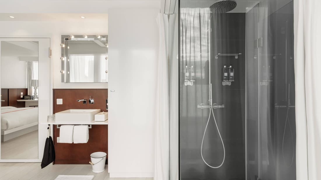 Ruby Lucy Hotel London by IHG