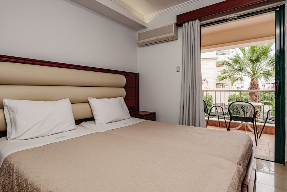 Caretta Beach Resort & Waterpark
