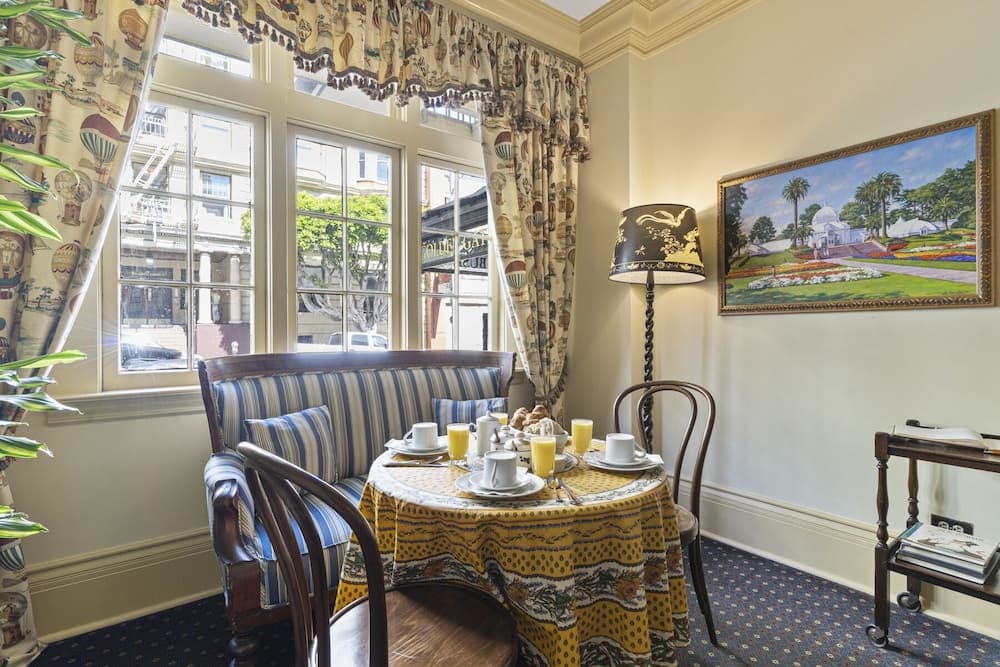 Golden Gate Hotel