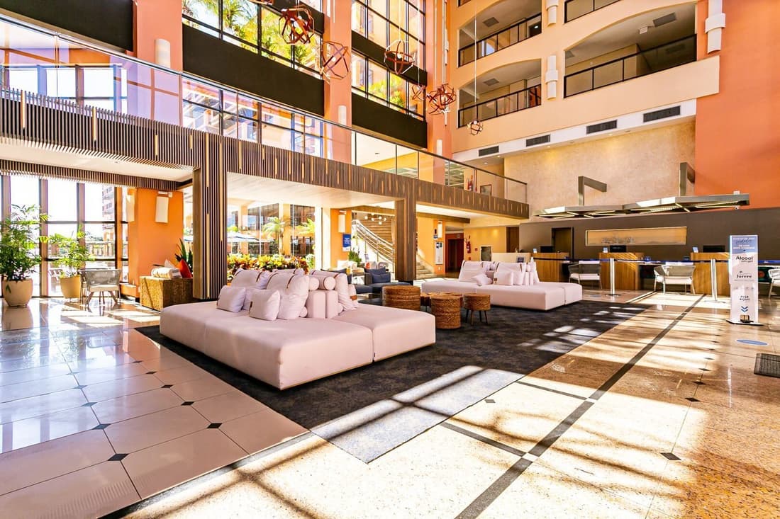 Estúdios Modernos em Resort pé na areia - Jurerê Beach Village JBVJR