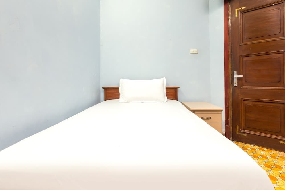 Chikoo Homestay
