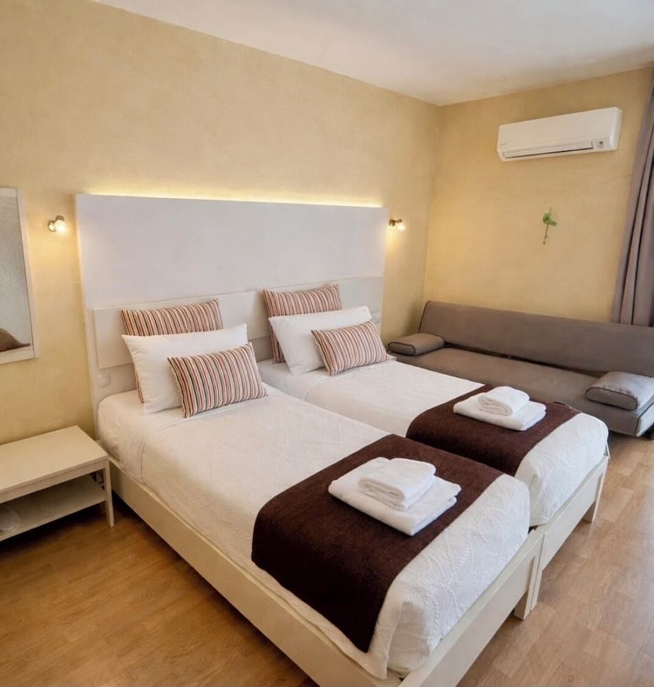 Nidimos Hotel