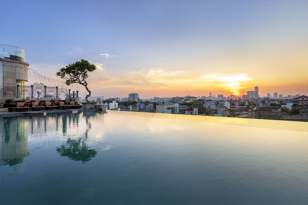Peridot Grand Luxury Boutique Hotel