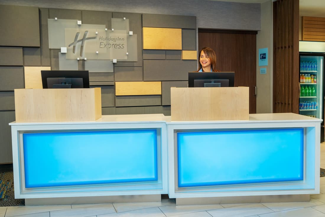 Holiday Inn Express & Suites Las Vegas - E Tropicana by IHG