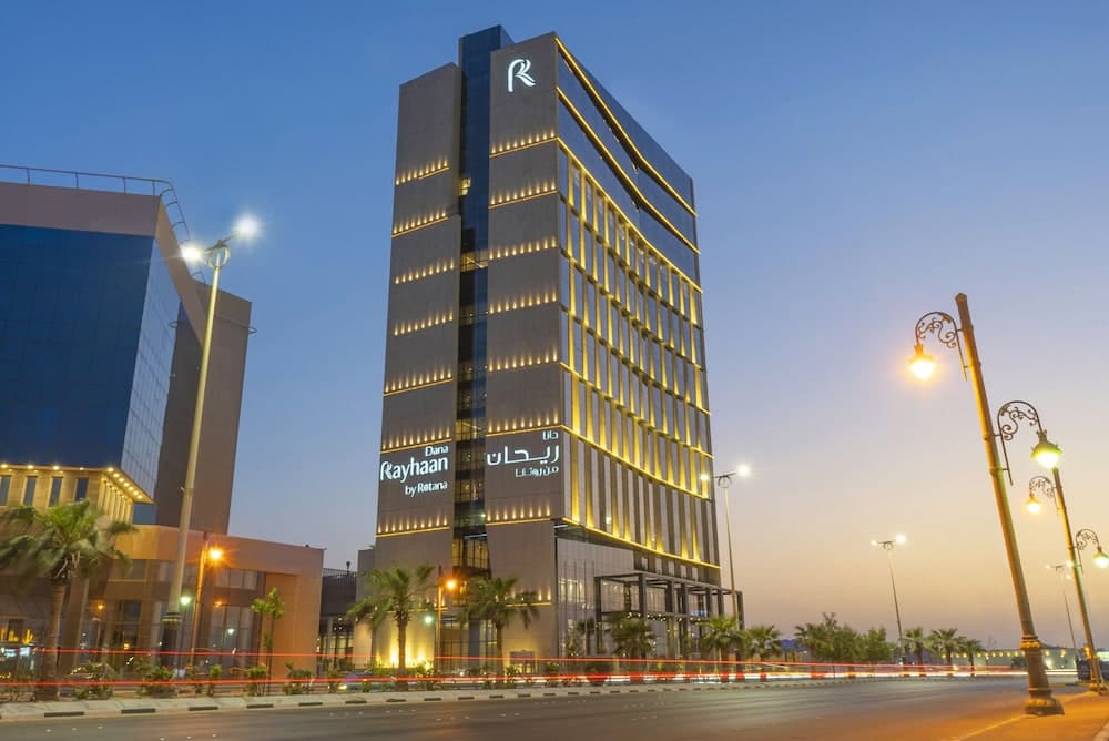 Rotana Corniche