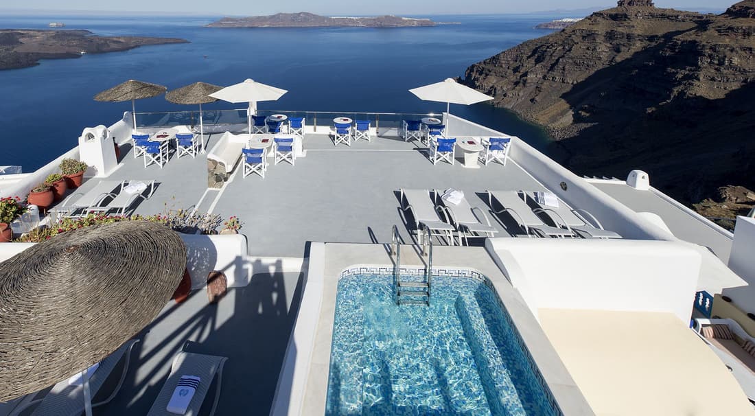 Vallas Apartments & Villas