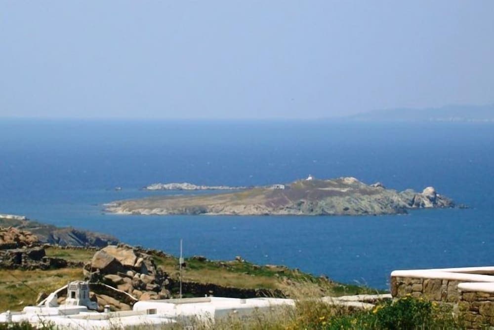 Giannoulaki Hotel