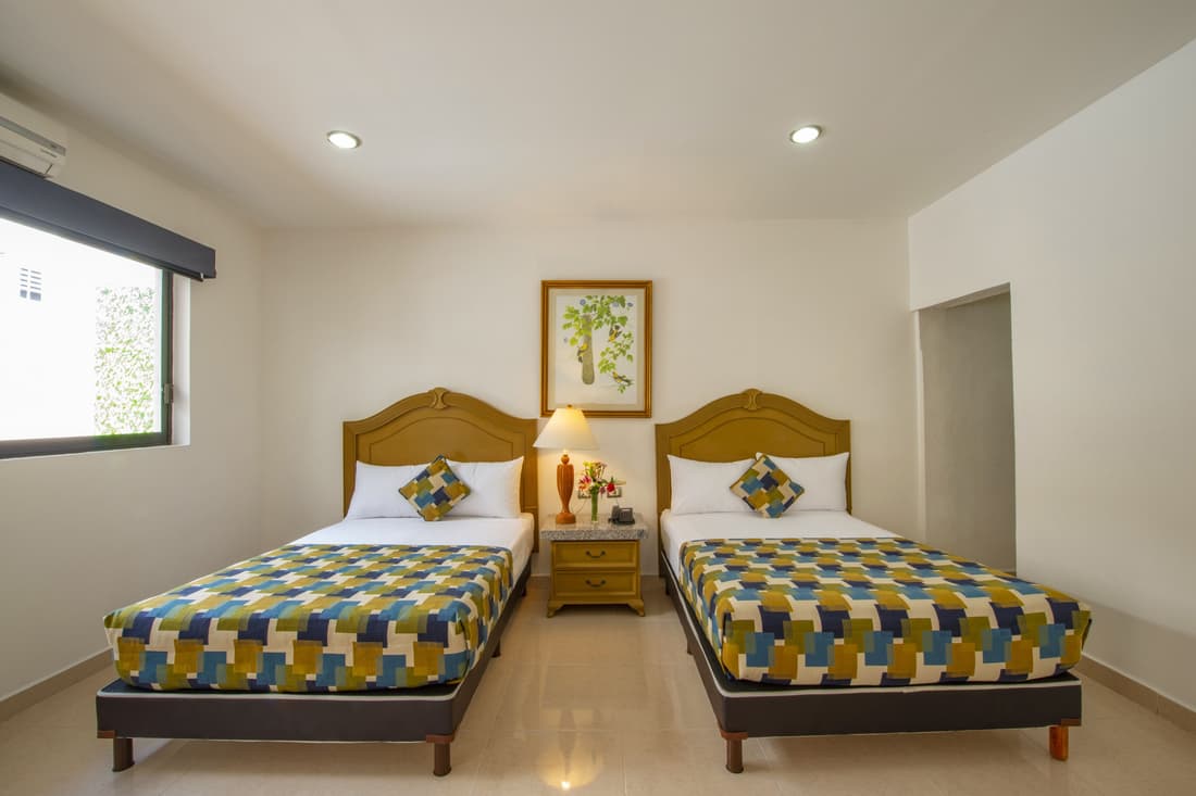 Hotel Embajadores
