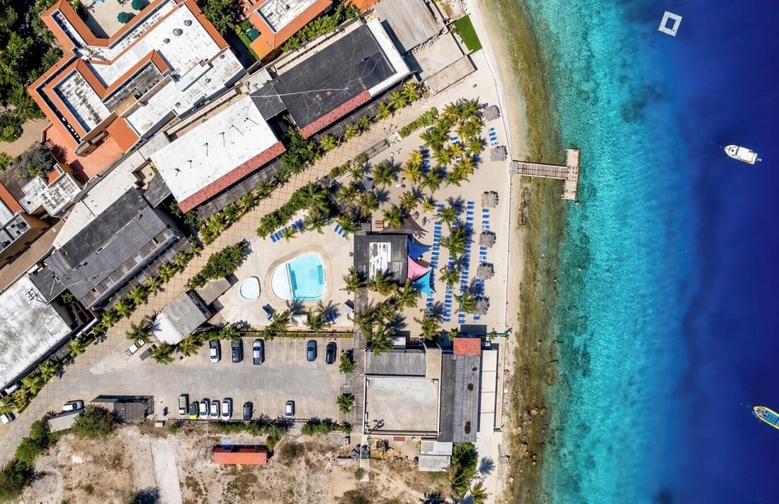 Eden Beach Resort